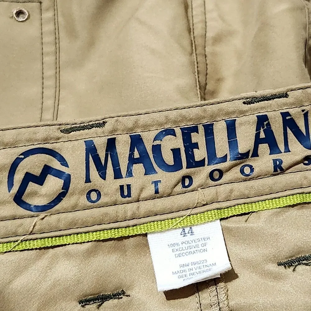 Magellan Shorts Size 44 Sand Color Lightweight Cargo Shorts